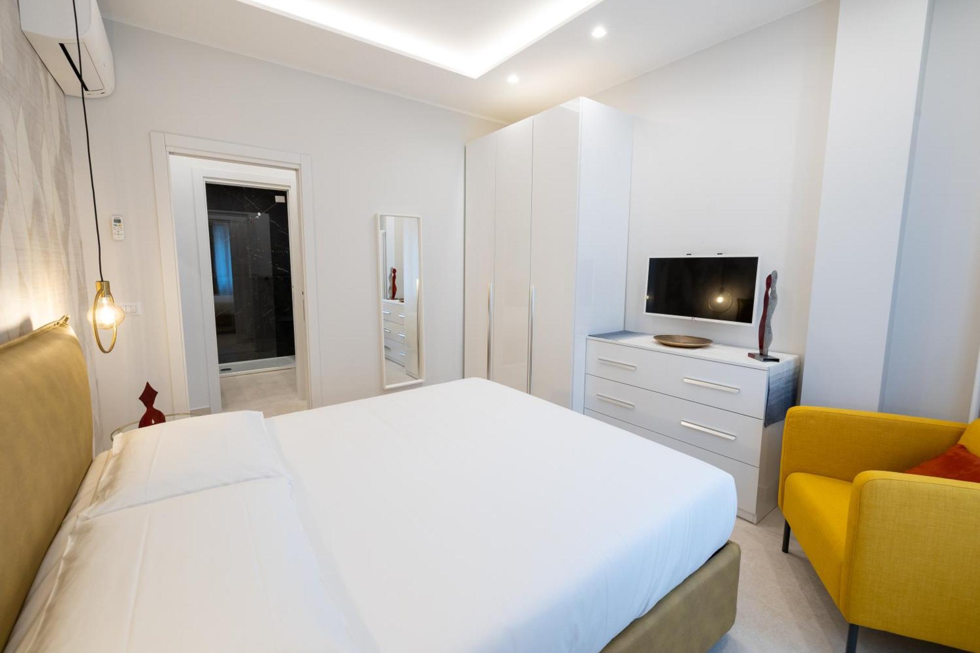 Napoli City Center - Appartamenti E Camere Экстерьер фото